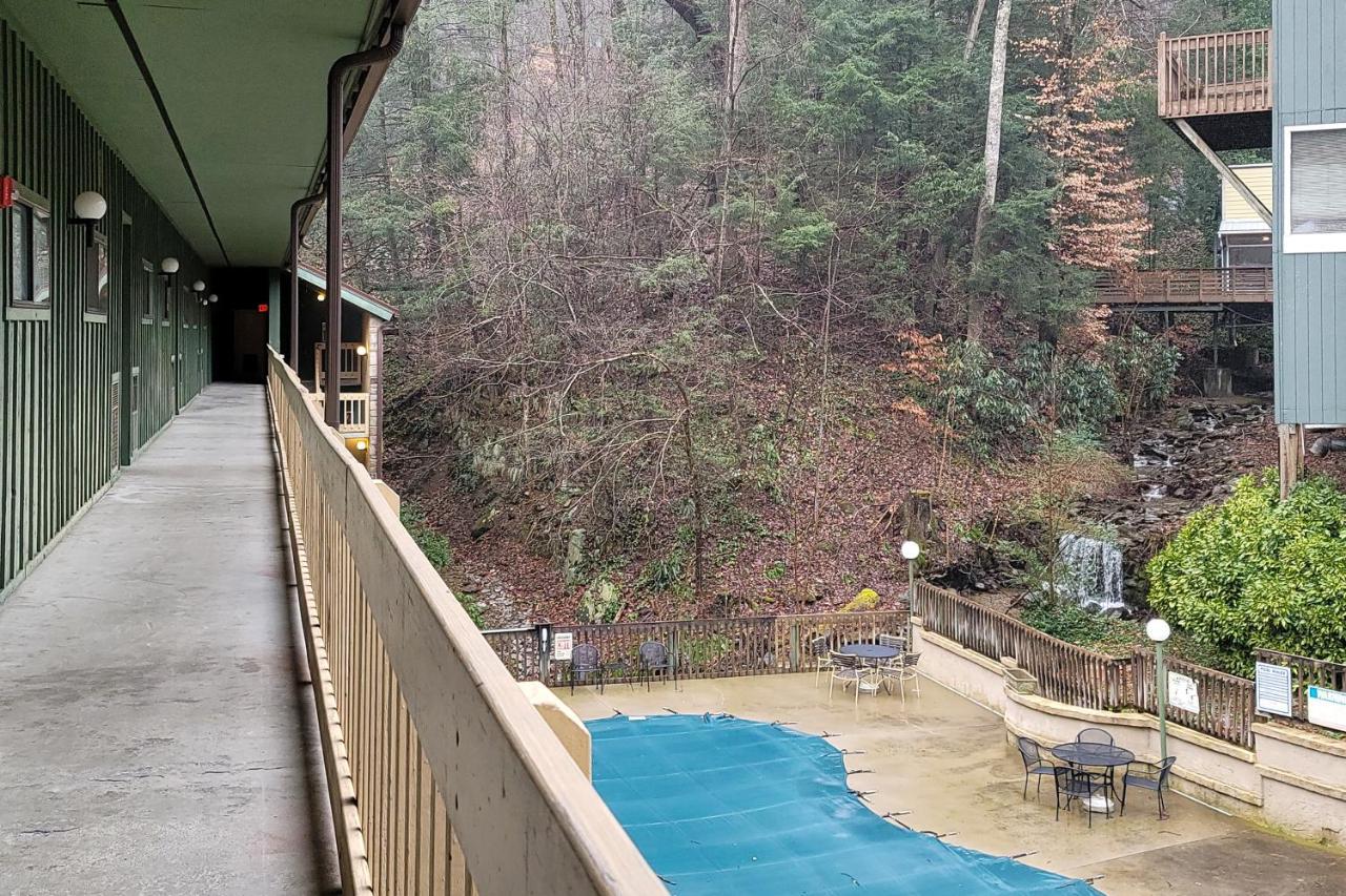 Hiker'S Hideaway Villa แกตลิงเบิร์ก ภายนอก รูปภาพ